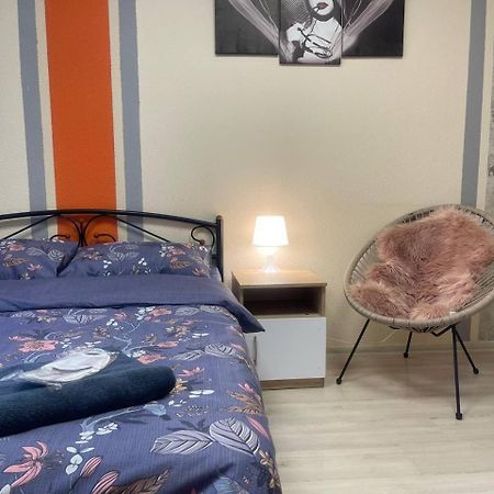 Uneed Rooms Sakvoiaj Kiev Eksteriør bilde